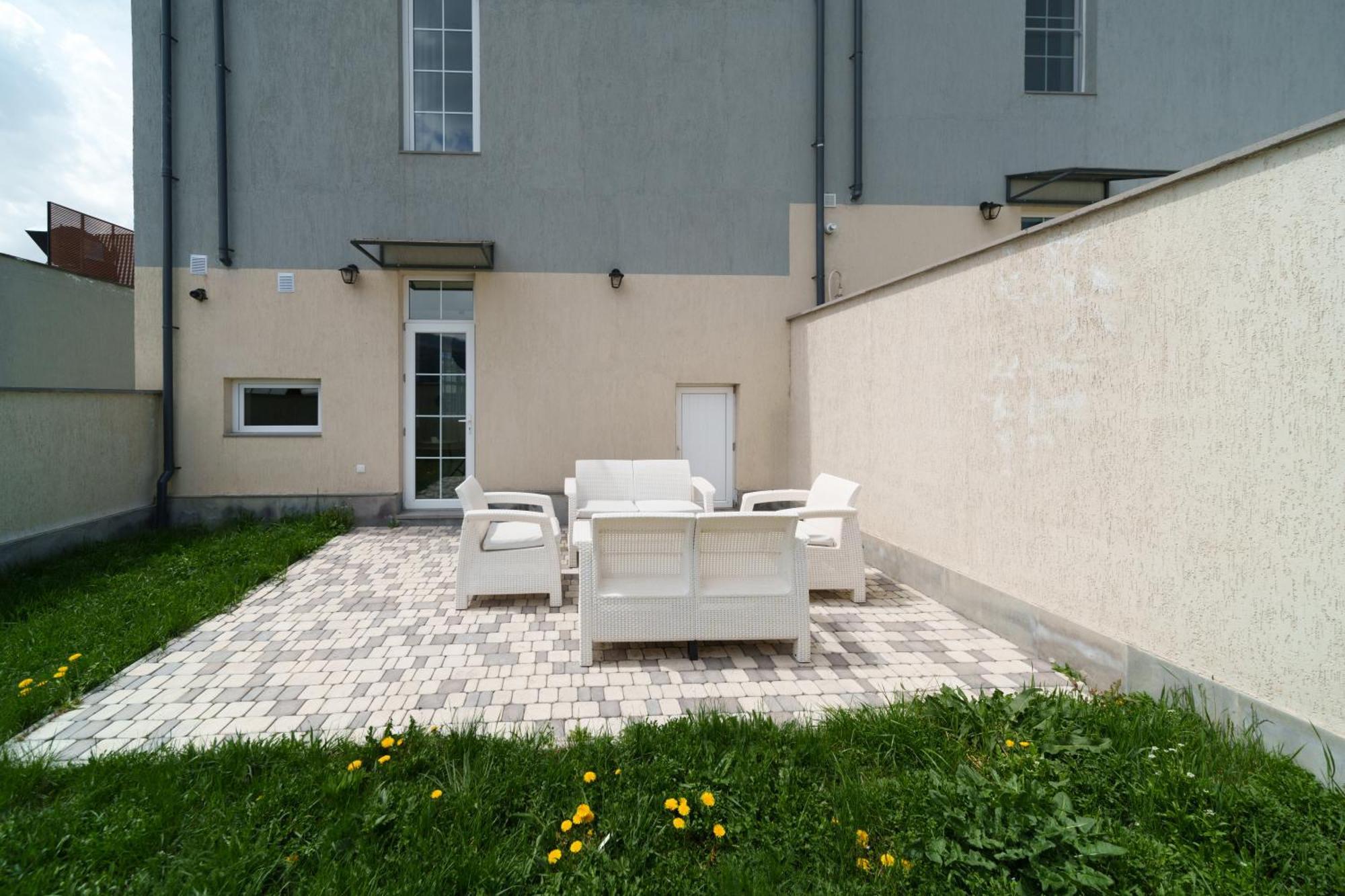 Dili Town Resort And Spa Dilijan Luaran gambar